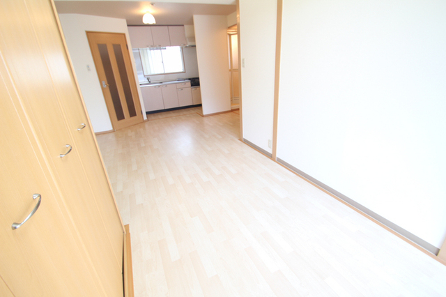 居室・リビング　※別室の参考写真の為、現況優先です。