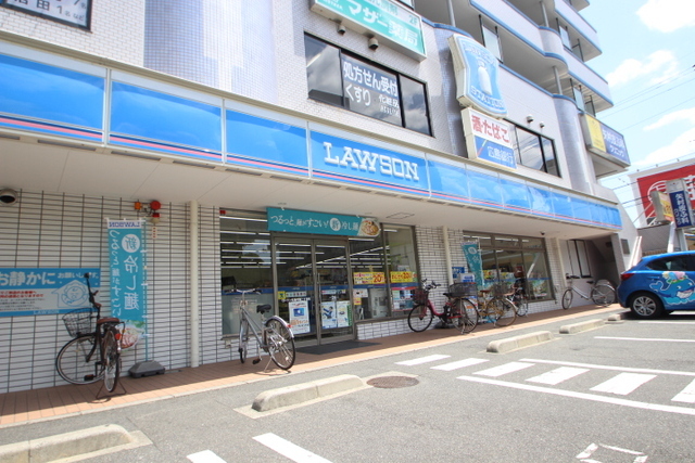 コンビニ　ローソン（コンビニ）まで739m