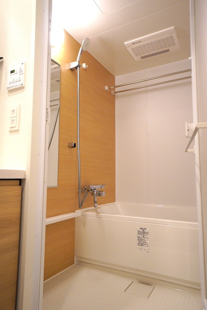 バス・シャワールーム　※写真は同タイプ住戸です。