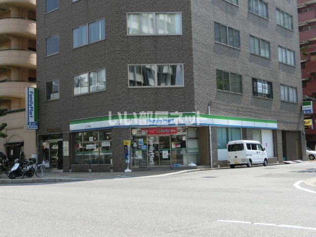 コンビニ　ファミリーマート 広島白島店（コンビニ）まで377m