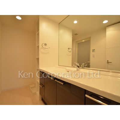 洗面設備　同タイプ2階のお部屋を撮影。仕様が異なることがあります。