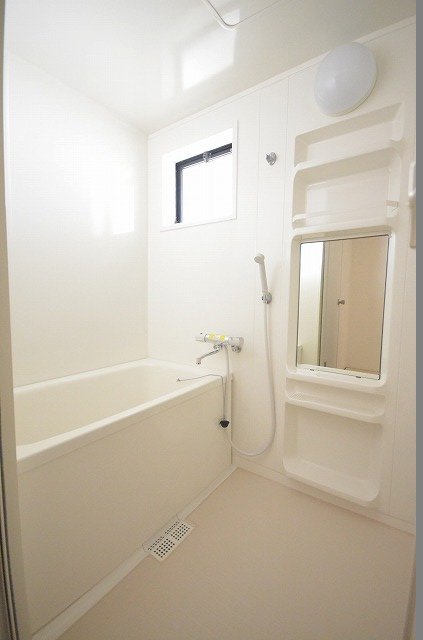 バス・シャワールーム　別号室の写真です