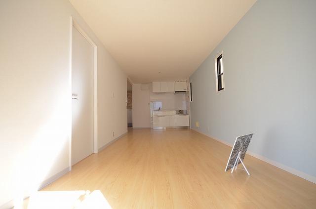 居室・リビング　別号室の写真です