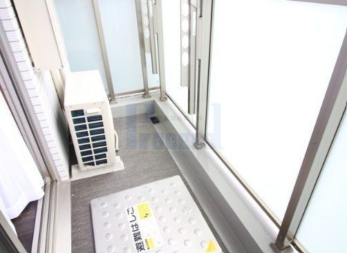 バルコニー　明るいバルコニー！