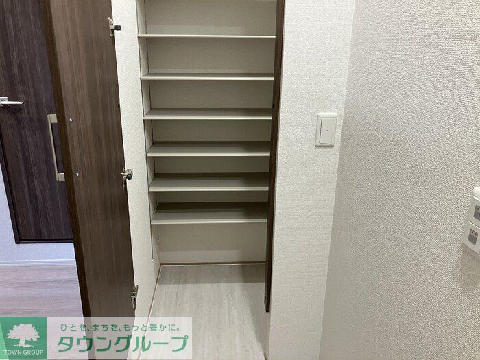 玄関　お問合せはタウンハウジングまで！※現地待合わせ相談可能