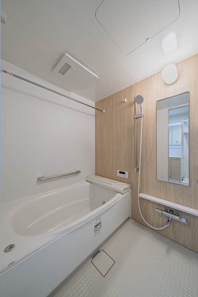 バス・シャワールーム　浴室