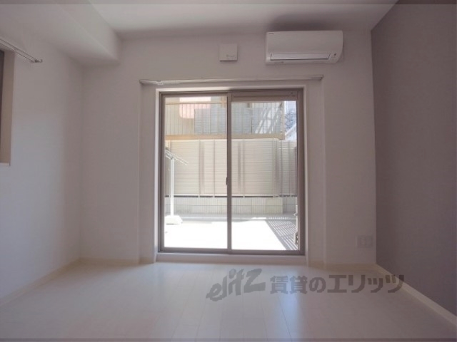 居室・リビング　洋室