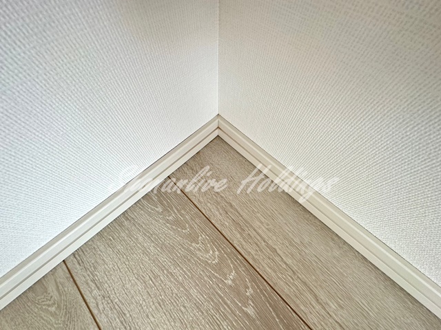 居室・リビング　同施工別建物