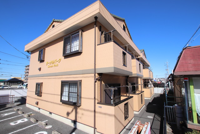 建物外観　青空に映える外観