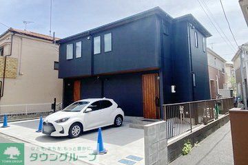 建物外観　駐車場