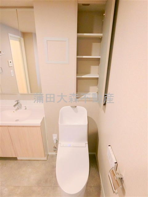 トイレ　トイレ　温水洗浄便座