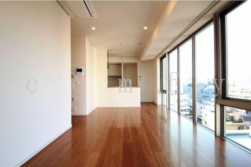 居室・リビング　バルコニーは床暖房入り