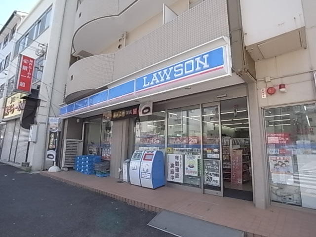 コンビニ　ローソン岸地通（コンビニ）まで215m