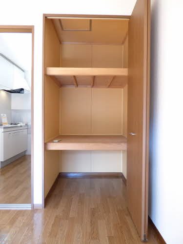 収納　洋室収納