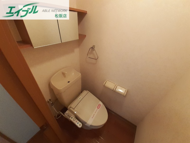 トイレ　同型参考写真