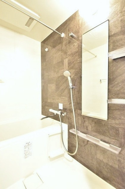 バス・シャワールーム　風呂