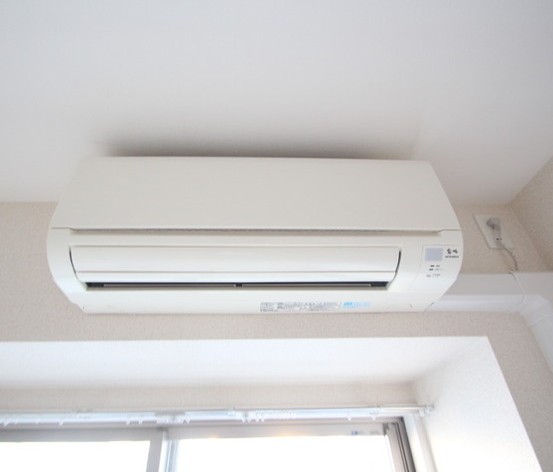 その他　エアコン付き