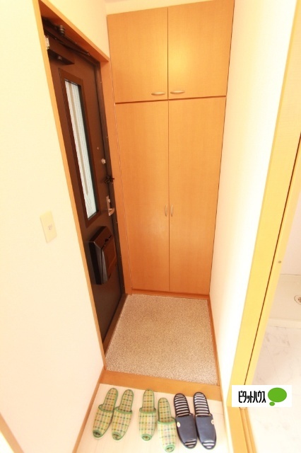 玄関　キッチン