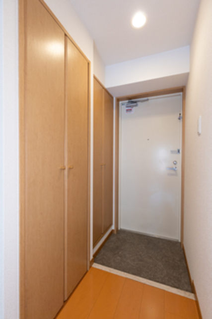 玄関　※写真は同タイプ住戸です。