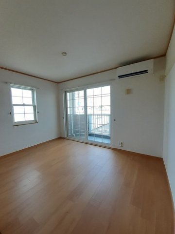 居室・リビング　使いやすい居間です