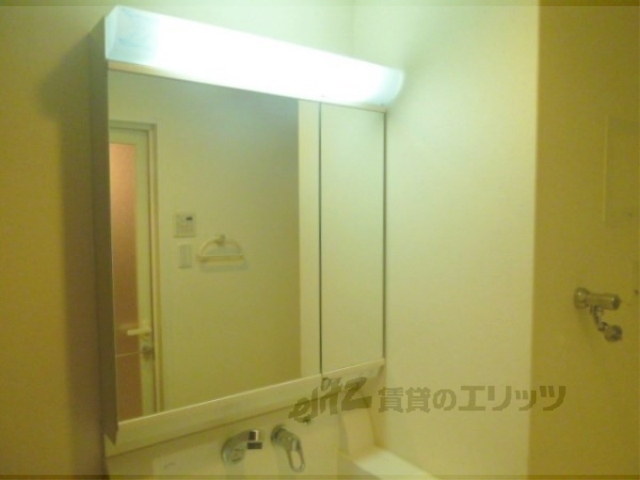 洗面設備　洗面化粧台上部