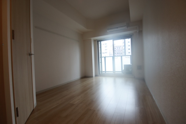 居室・リビング　※別室の参考写真の為、現況優先です。