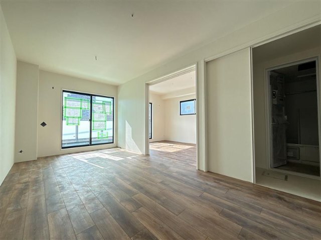 居室・リビング　室内写真は別号室の物になります。