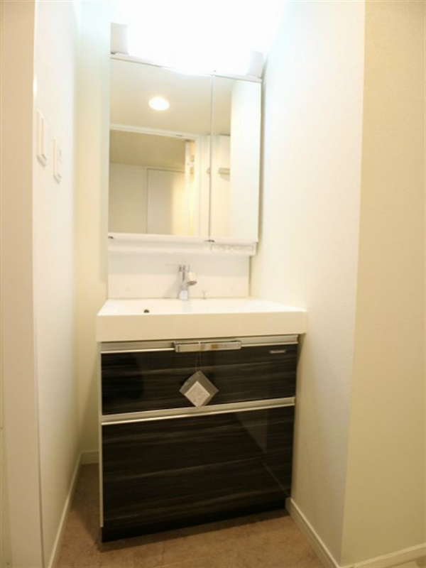 洗面設備　※別号室の参考写真になります。