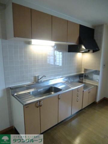 キッチン　※リノベーション前施工中（３月）