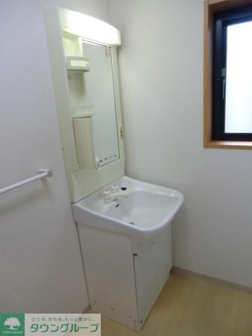 洗面設備　※リノベーション前施工中（３月）