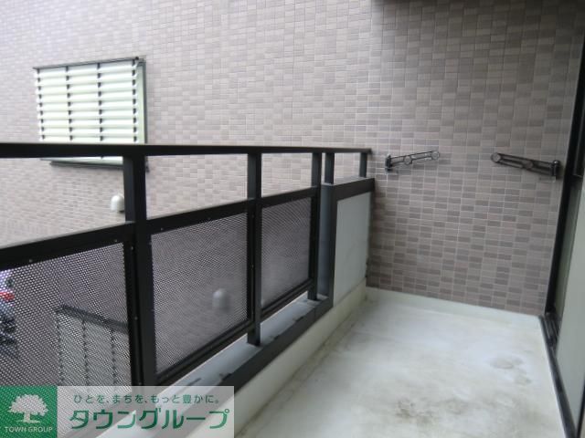 バルコニー　※リノベーション前施工中（３月）