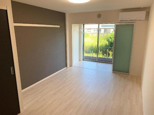 居室・リビング　洋室