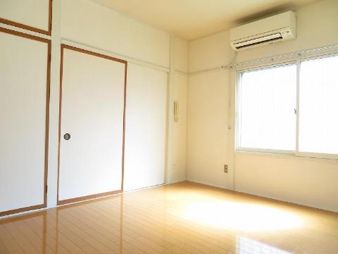 居室・リビング　洋室