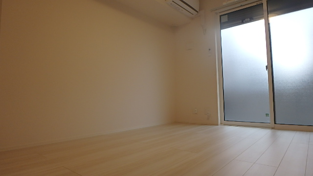 居室・リビング　※同施工メーカーの内装写真です