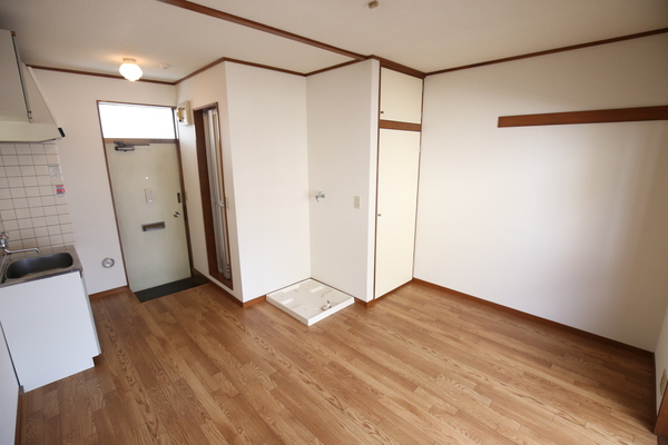 玄関　※他部屋参考写真