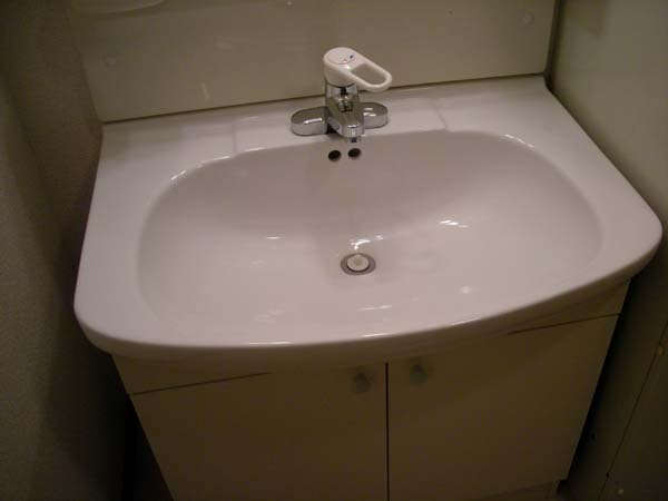 洗面設備　忙しい朝には欠かせない洗面所です