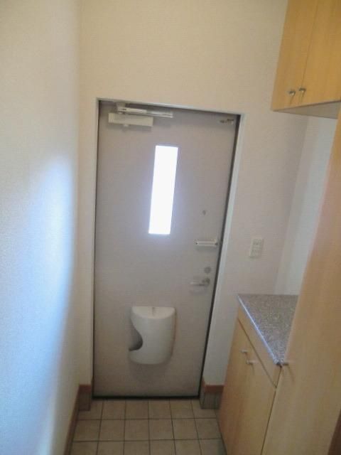 玄関　シューズBOX完備