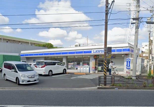 コンビニ　ローソン（コンビニ）まで845m