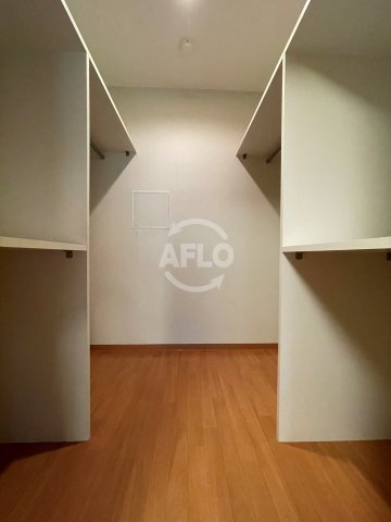 収納　クローバー・プレミア昭和町　WIC