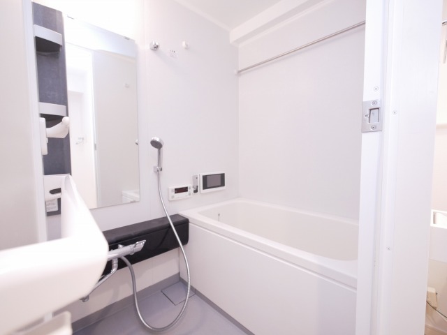 バス・シャワールーム　バス・シャワールーム
