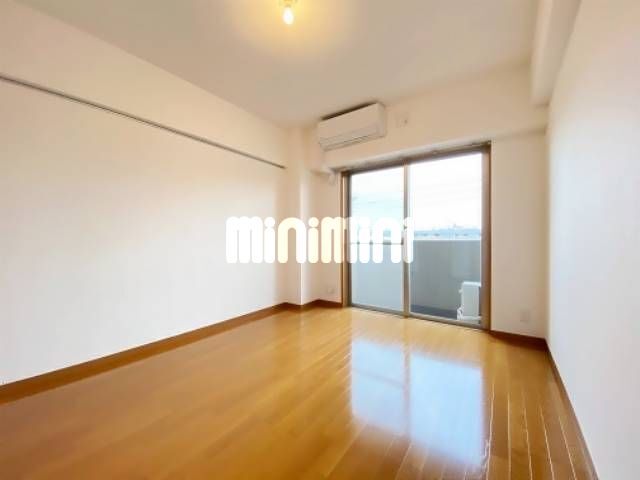 居室・リビング　別号室の参考写真