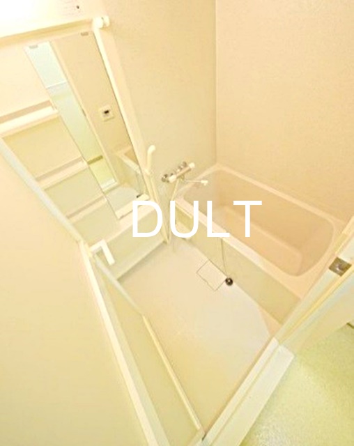 バス・シャワールーム　バスルームです。