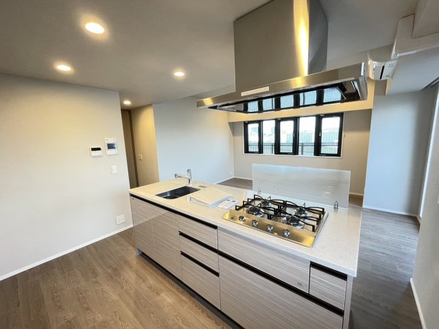 キッチン　※別部屋参考写真