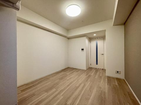 居室・リビング　室内