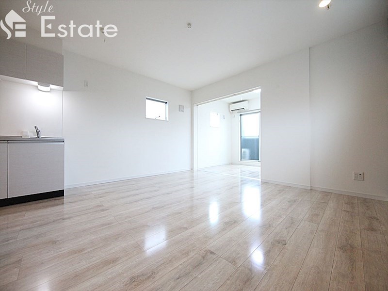 居室・リビング　内装