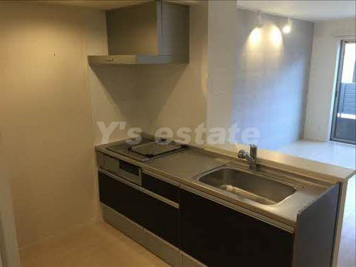 キッチン　この写真の反転タイプです。