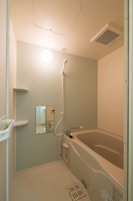 バス・シャワールーム　清潔な浴室！