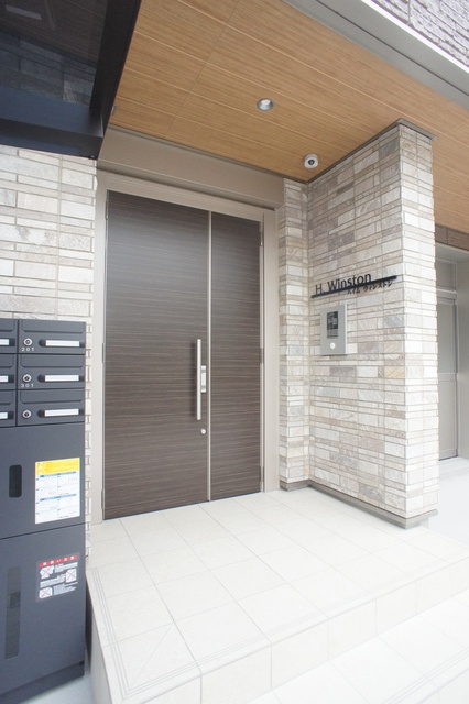 セキュリティ　入り口は安心のオートロック式です♪