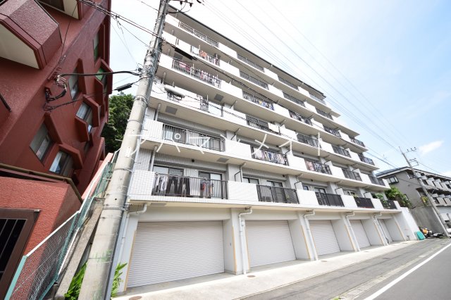 建物外観　外観は落ち着いています