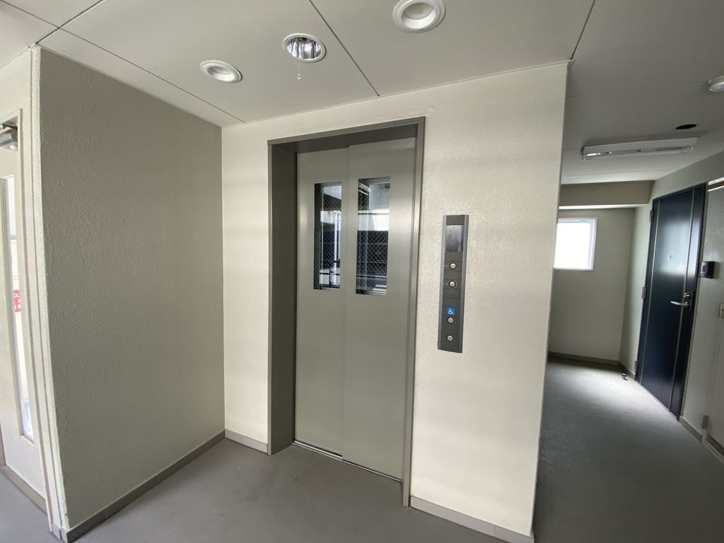 ロビー　エントランス